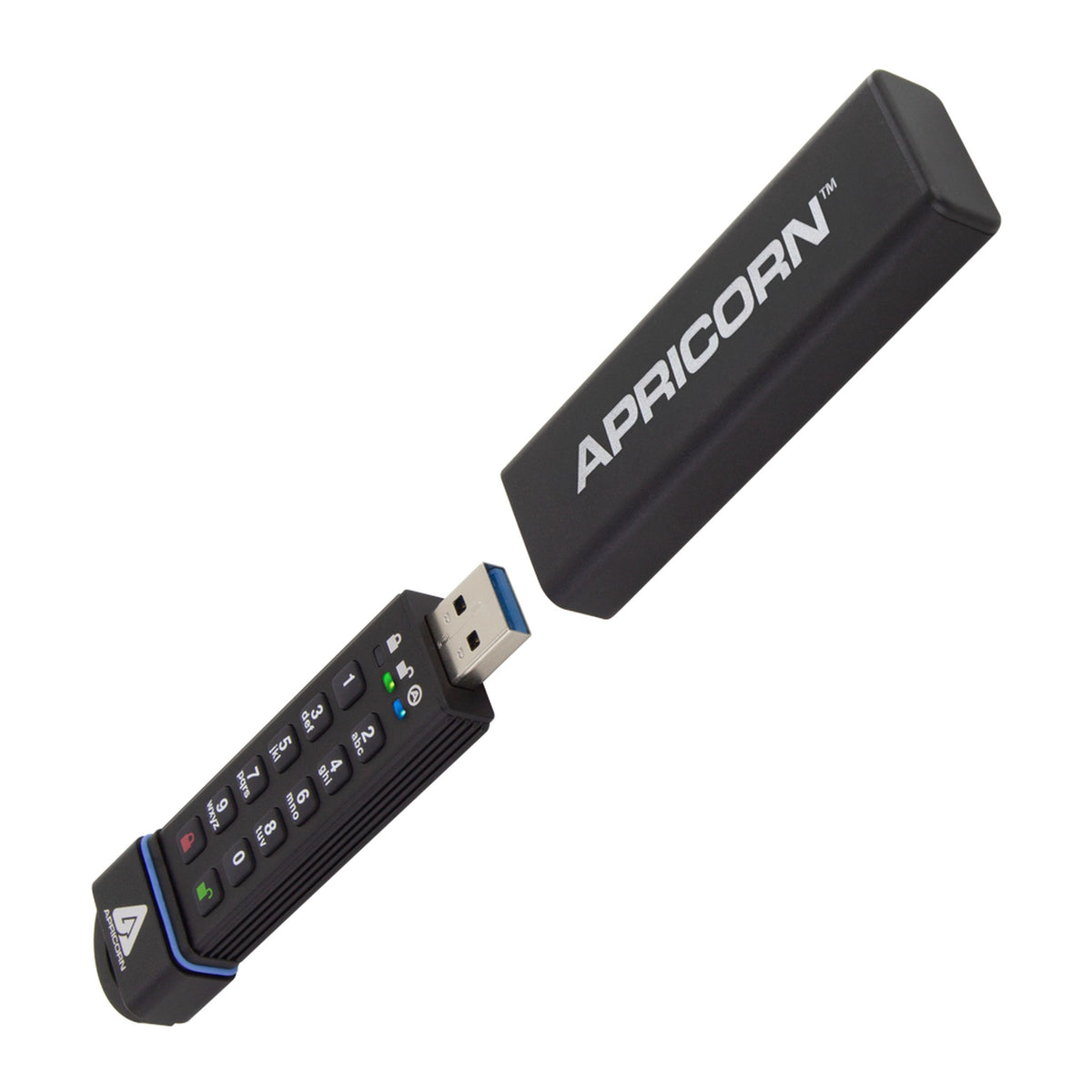 Apricorn Aegis Secure Key 3.0 机身从保护套中部分抽出