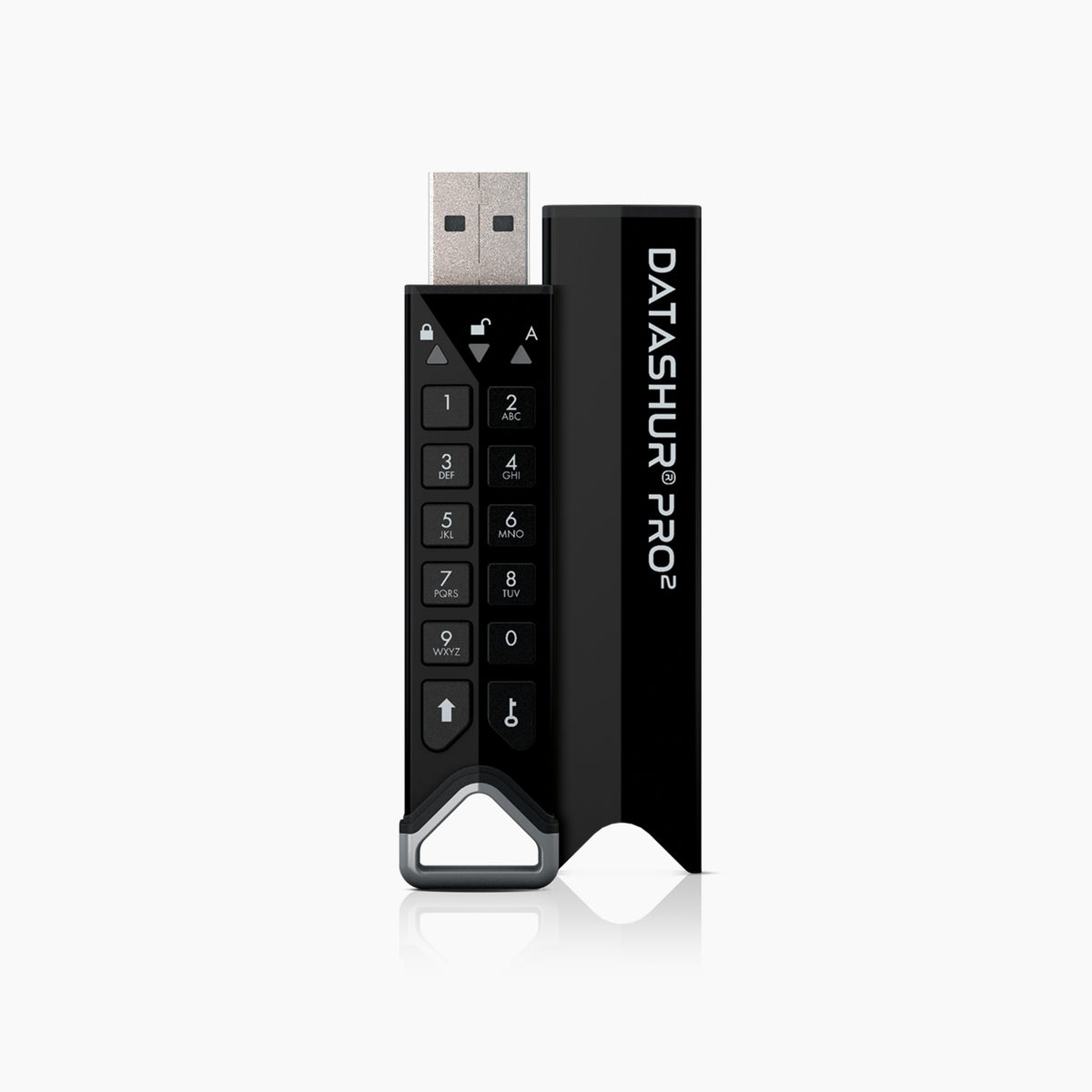 iStorage datAshur PRO2 มุมเอียง วางคู่กับปลอก
