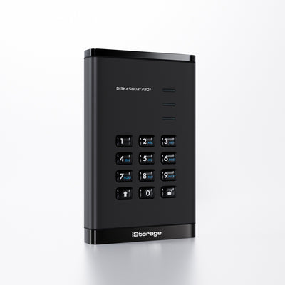 iStorage diskAshur PRO3 ตั้งเอียง เห็นปุ่มกดและไฟสถานะ