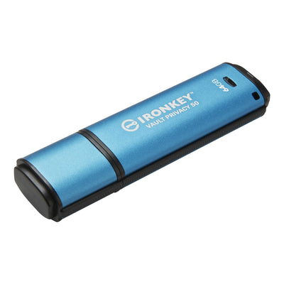Kingston IronKey Vault Privacy 50 มุมเอียง สวมฝาปิด